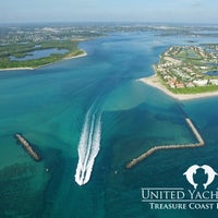 Снимок сделан в United Yacht Sales Spencer Christopher Division пользователем Christopher C. 8/9/2012