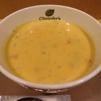 Photo taken at Chowder&amp;#39;s Select Soup! ecute品川店 by momonga t. on 7/5/2012