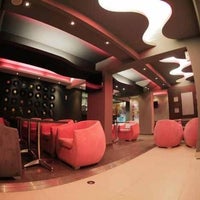 Foto tirada no(a) Mood Swing Restaurant and Lounge por Ahmed Salah R. em 5/31/2012