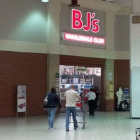 Photo taken at BJ&amp;#39;s Wholesale Club by Raul A. on 4/22/2012