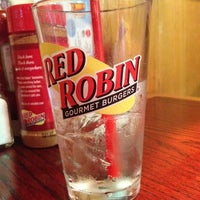 Photo taken at Red Robin Gourmet Burgers and Brews by Vera T. on 8/23/2012