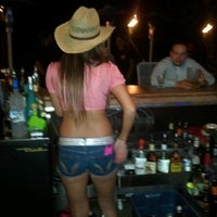 Foto scattata a Coyote Joes da Stacey H. il 7/14/2012