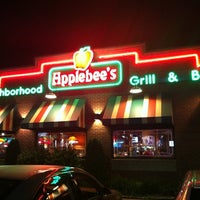 Photo taken at Applebee&amp;#39;s Grill + Bar by Mathieu on 9/7/2012