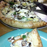 Photo taken at Mellow Mushroom Hoover by Yessenia on 7/14/2012