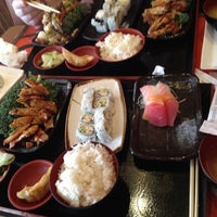 Photo taken at Octopus Japanese Restaurant Sushi by Bkwm J. on 3/15/2012