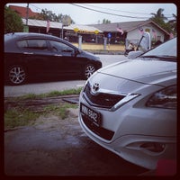 Kedai Basuh Kereta Belakang Pantai Selamat Kampong Kemaman Terengganu