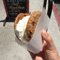 Photo taken at Coolhaus Truck by Darin on 8/8/2012
