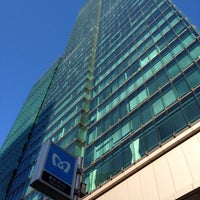 Photo taken at KDDI株式会社 六本木オフィス by 舟田 善. on 3/15/2012