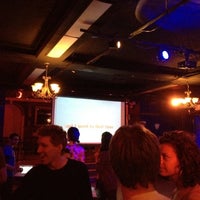 Foto tomada en Gryphon&#39;s Pub (GPSCY)  por Megan M. el 5/8/2012