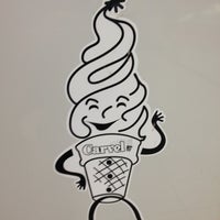 Photo taken at Carvel Ice Cream by Sue G. on 6/5/2012