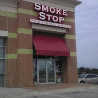 Foto scattata a Smoke Stop da MattyCat il 8/8/2012