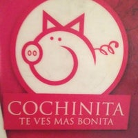 รูปภาพถ่ายที่ Cochinita Te Ves Más Bonita โดย Delia H. เมื่อ 5/13/2012