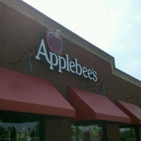Photo taken at Applebee&amp;#39;s Grill + Bar by Justin T. on 5/20/2012