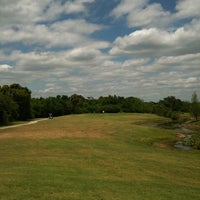 Foto tomada en Rogers Park Golf Course  por Tom K. el 4/15/2012