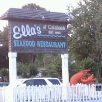 Photo taken at Ella’s of Calabash by Les A. on 5/19/2012