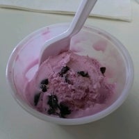 Photo taken at Vicky&#39;s Homemade Ice Cream by Robin W. on 8/8/2012