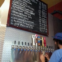 7/3/2012 tarihinde Suman G.ziyaretçi tarafından Prospect Heights Beer Works'de çekilen fotoğraf
