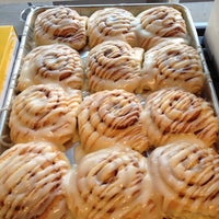 Foto tomada en Dolce Bakery  por Abby S. el 7/11/2012