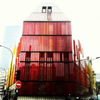 Photo taken at Novancia Business School Paris by jeremyet on 3/31/2012