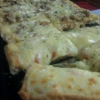 3/29/2012 tarihinde Raphael H.ziyaretçi tarafından La Pizza Mia'de çekilen fotoğraf