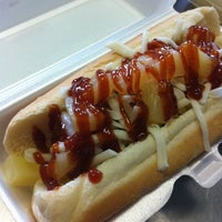 Foto tomada en Pelon&amp;#39;s Mexican Hot Dogs  por Tony B. el 9/1/2012