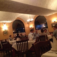 Das Foto wurde bei Frost Restaurant von Kim M. am 5/31/2012 aufgenommen