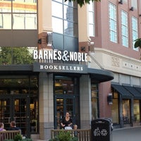 Barnes Noble 60 Isham Rd