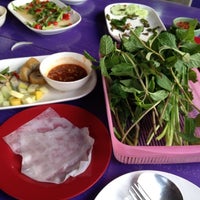 Photo taken at หนองคายแหนมเนือง by ธนิต แ. on 3/18/2012
