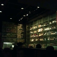 Das Foto wurde bei Amsterdam Bar &amp;amp; Hall von You So Powafo am 5/20/2012 aufgenommen