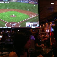 5/28/2012 tarihinde Ernie A.ziyaretçi tarafından Grand Slam Sports Bar'de çekilen fotoğraf