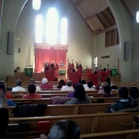 Foto tomada en The New St. James Community Church  por Stephen M. el 2/5/2012
