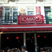 รูปภาพถ่ายที่ Tomato La Boîte à Pizza โดย Jim J. เมื่อ 7/9/2012
