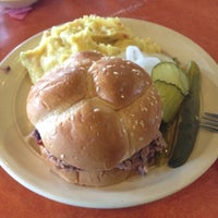 Photo taken at Dickey&amp;#39;s Barbeque Pit by Jimmy W. on 7/28/2012