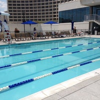 Photo taken at Hilton Washington Pool by KSTREETKATE on 8/13/2012