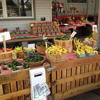 รูปภาพถ่ายที่ Smith Farm Market โดย Jenny H. เมื่อ 8/26/2012