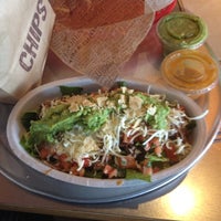 Photo taken at Chipotle Mexican Grill by Roy B. on 8/25/2012