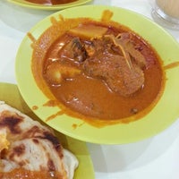 Photo taken at R R Indian Food Stall by Jason Y. on 8/11/2012