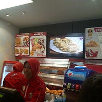 Photo taken at KFC by eriza f. on 8/20/2012