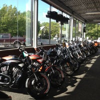 Foto tirada no(a) Liberty Harley-Davidson por Vlad Z. em 5/1/2012