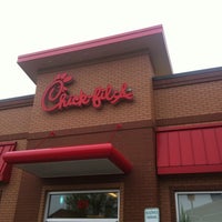Photo taken at Chick-fil-A by Phil T. on 3/31/2012