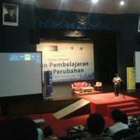 Review Gedung Pertunjukan Bulungan