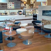 Das Foto wurde bei McDonald&amp;#39;s von vera vrijburg B. am 4/14/2012 aufgenommen
