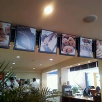 3/22/2012 tarihinde Jaime L.ziyaretçi tarafından Bakers - The Bread Experience'de çekilen fotoğraf