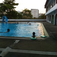 Photo taken at สระว่ายน้ำหมู่บ้านชวนชื่น พัฒนาการ 57 by TamTam on 3/20/2012