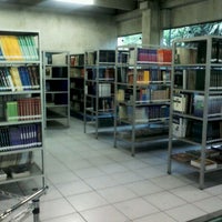 Photo taken at biblioteca FACIG by André I. on 2/14/2012