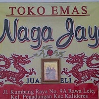 Photo taken at toko emas naga jaya by MeTha X. on 4/24/2012