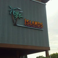 Foto tirada no(a) Islands Restaurant por Lift P. em 8/18/2012