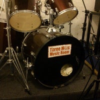 Photo taken at Threeman Music Room by Kittikorn C. on 6/23/2012