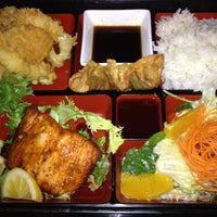 Photo taken at Blue Ocean Contemporary Sushi by Princess M. on 3/18/2012