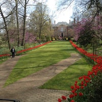 4/13/2012 tarihinde Sarah A.ziyaretçi tarafından Kingwood Center Gardens'de çekilen fotoğraf